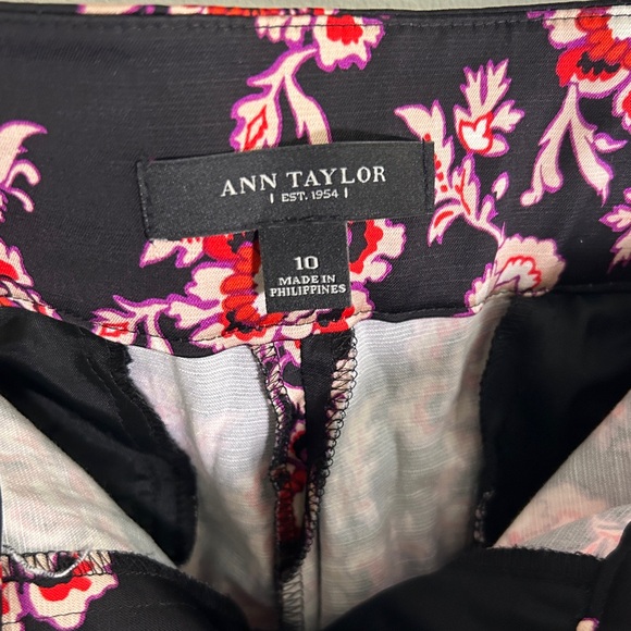 Ann Taylor Floral Elastic Waist Mid Rise Straight Leg Casual Crop Pants 10 - Picture 7 of 12